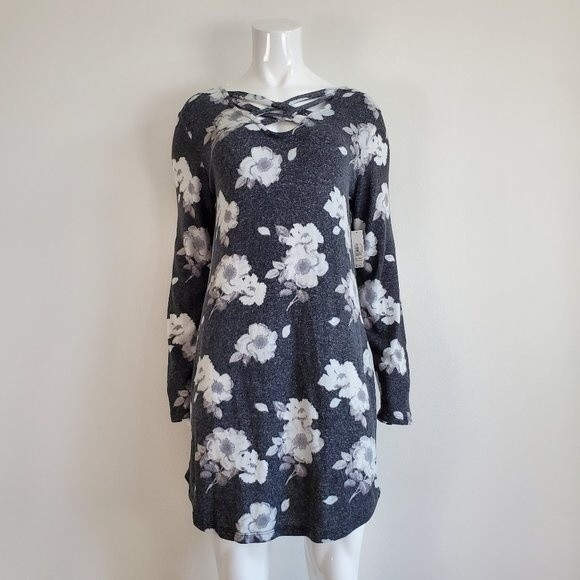 NEW Plus Size Gray Floral Sweater Dress - Picture 1 of 8